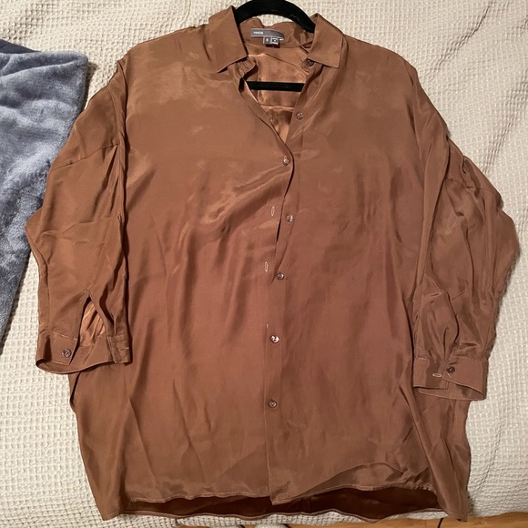 Vince Tops - Vince 100% Silk Button Up light brown